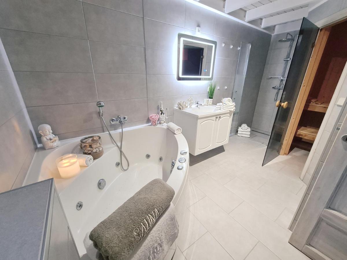 Strandhaus Ruegen - Meerblick, Sauna, Kamin & Whirlpool Baabe Exteriör bild